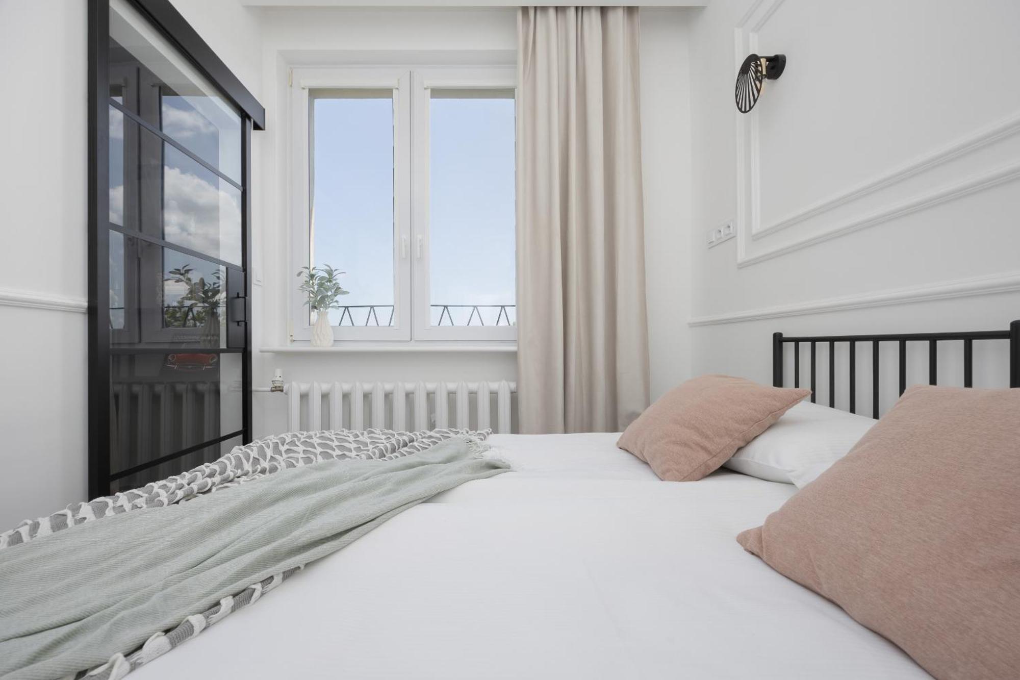 Elegancki Apartament Dla 4 Osob W Warszawie By Noclegi Renters Warszawa Eksteriør billede