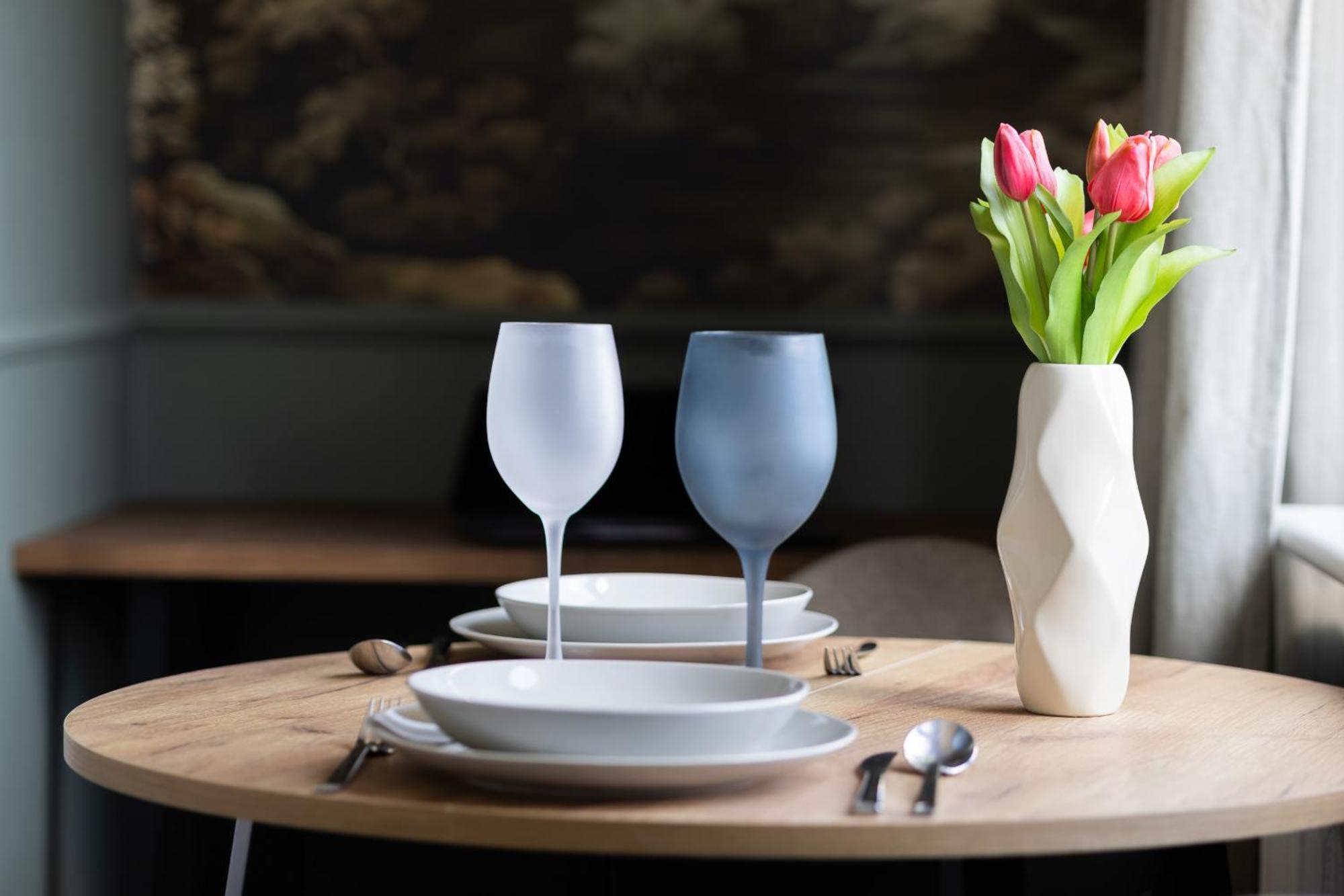Elegancki Apartament Dla 4 Osob W Warszawie By Noclegi Renters Warszawa Eksteriør billede